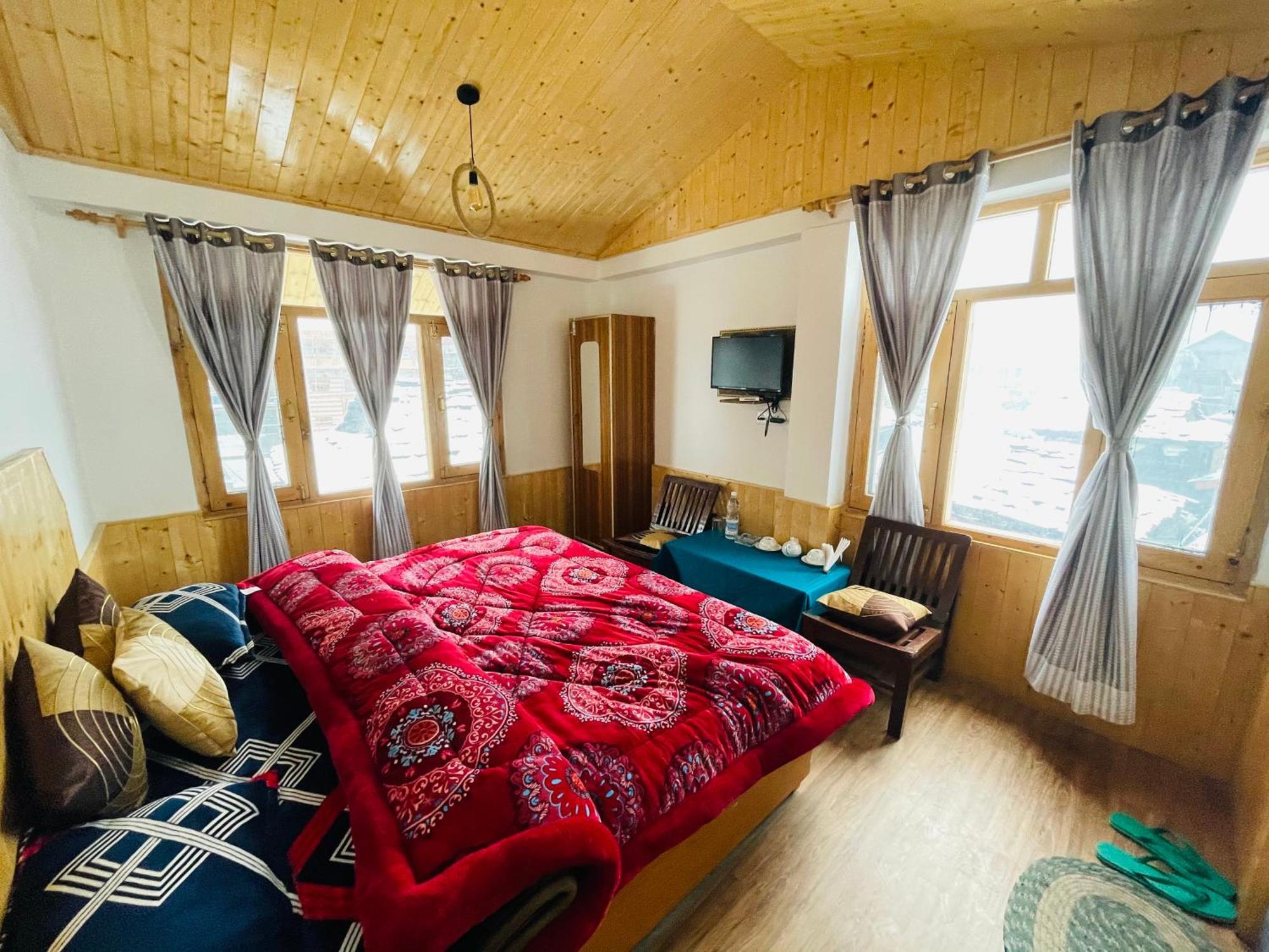 Hostel La Voglia-Old Manali Zewnętrze zdjęcie