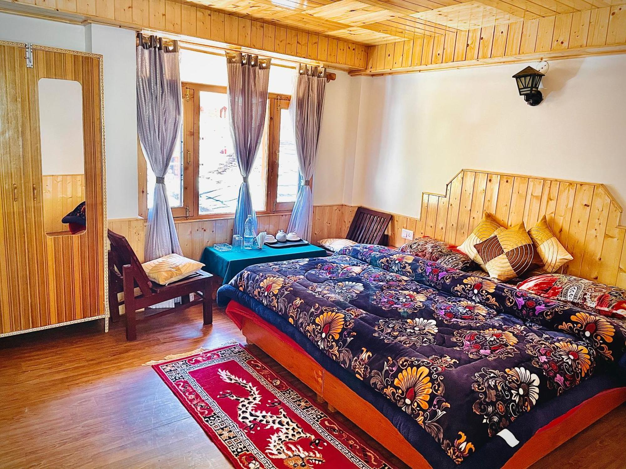 Hostel La Voglia-Old Manali Zewnętrze zdjęcie