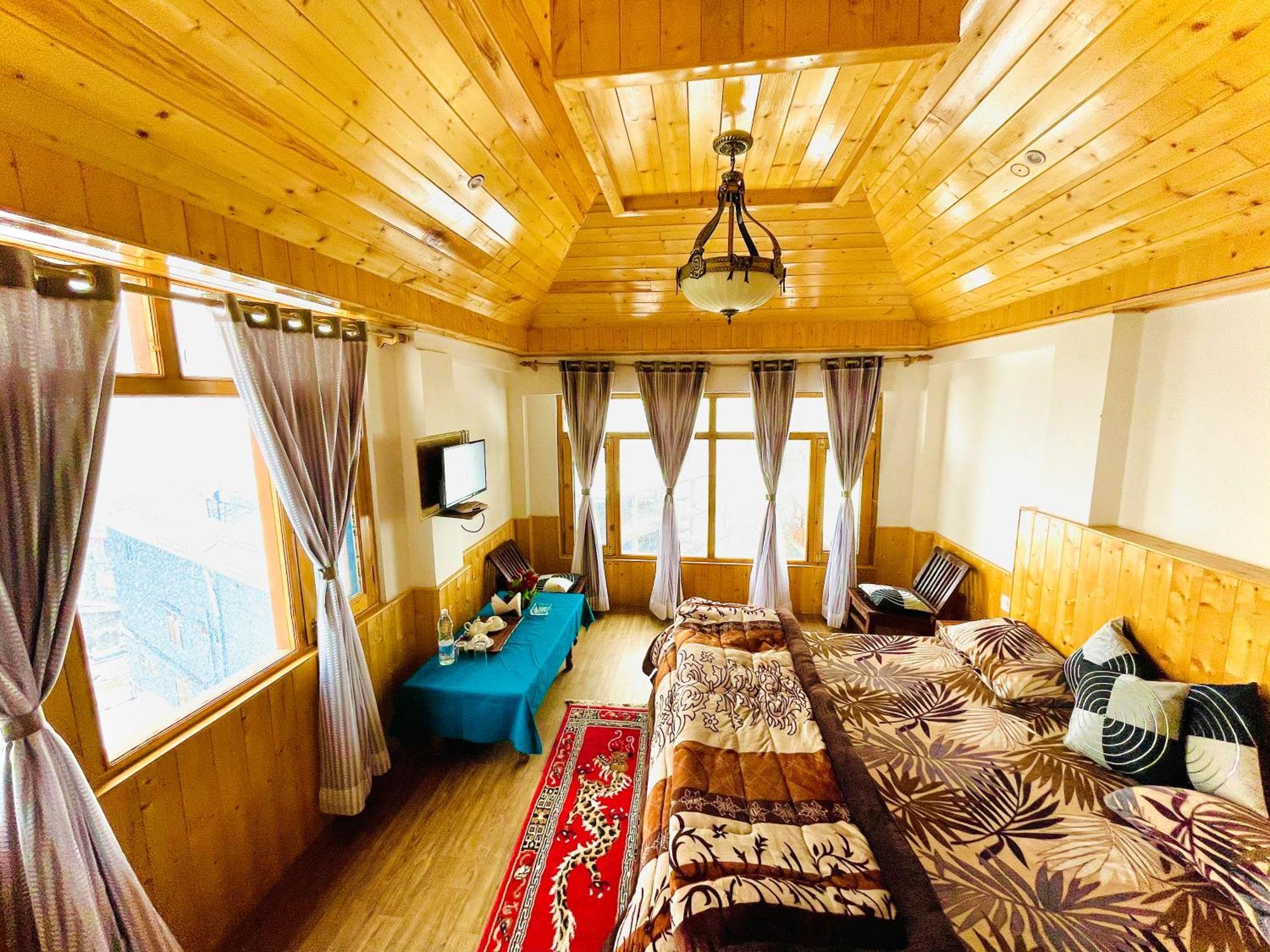 Hostel La Voglia-Old Manali Zewnętrze zdjęcie