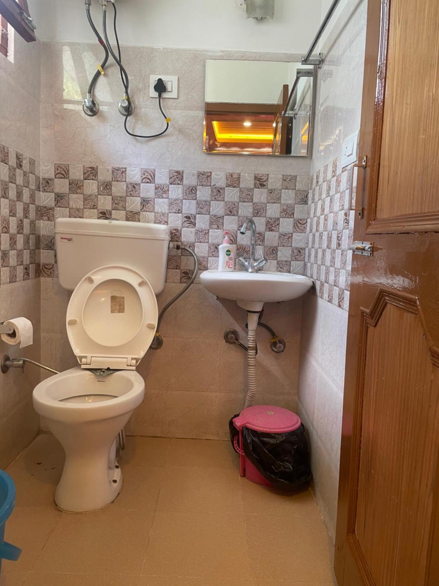 Hostel La Voglia-Old Manali Zewnętrze zdjęcie